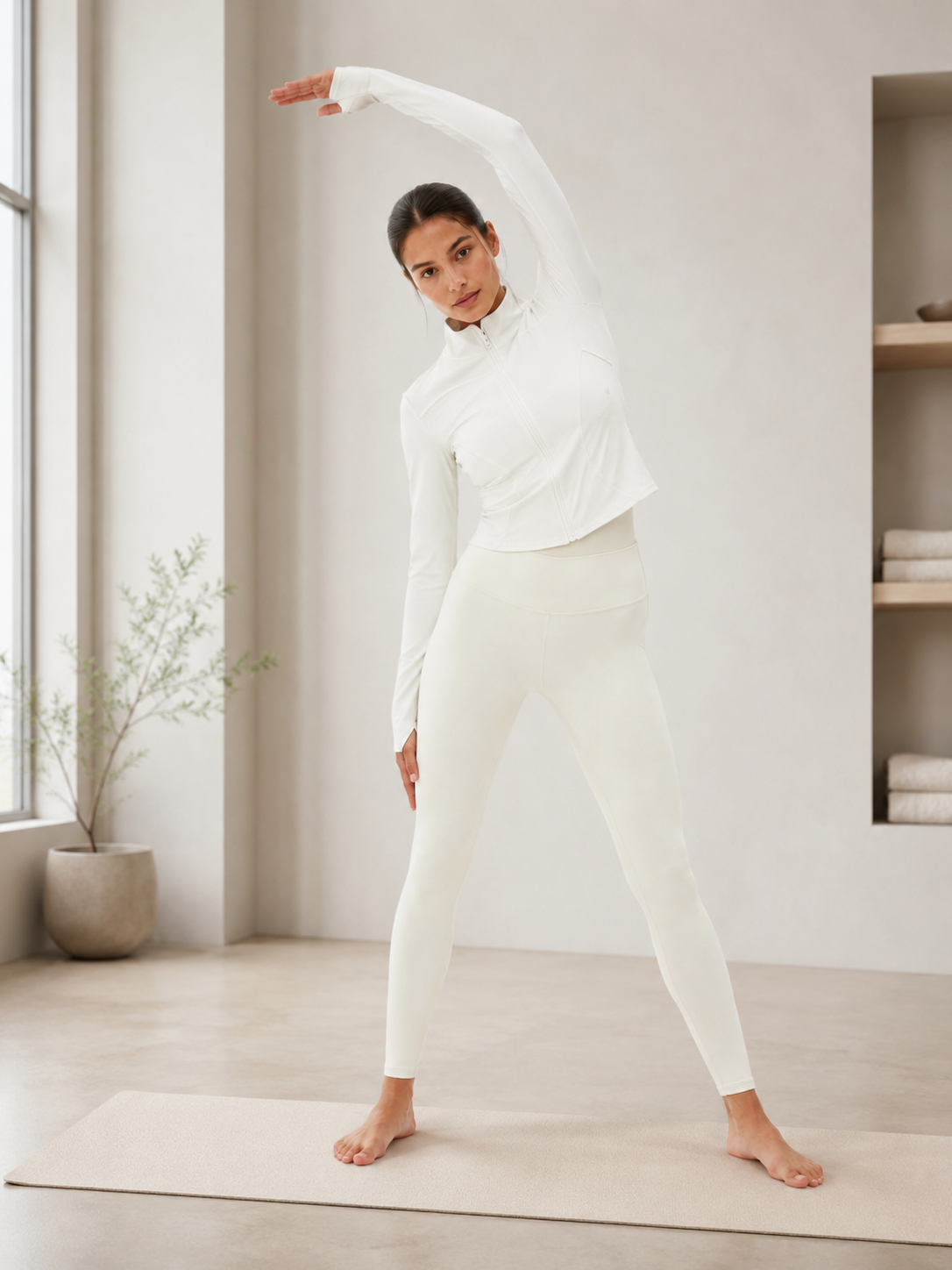 Sculpting High-Neck Zip-Up Yoga Jacket with Elegant Contour Lines for Modern Active Lifestyle